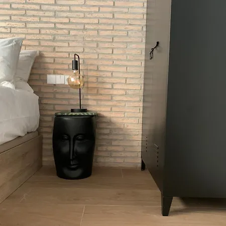 Проживание в семье La Reina Валенсия